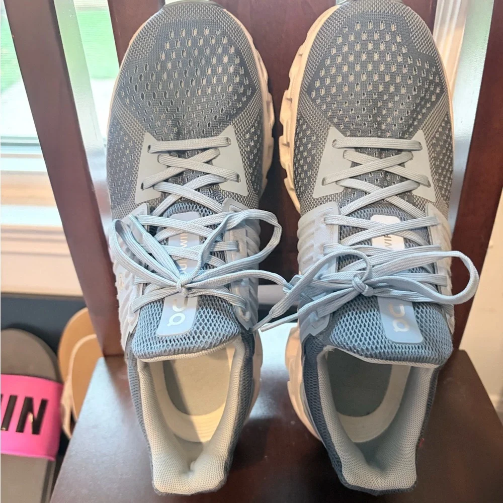 On Running Women’s Cloudswift Running Shoes — Light Blue & White